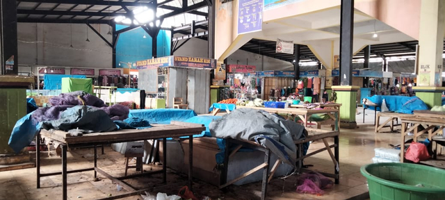 Foto: PPKM Level 3 Dilanjutkan, Sejumlah Pedagang di Kendari Pilih Menutup Lapak (676785)