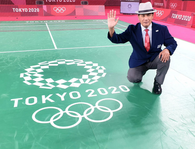 Wahyana, guru olahraga di SMP N 4 Patuk Gunungkidul, yang menjadi wasit bulu tangkis di Olimpiade Tokyo 2020. Foto: istimewa.