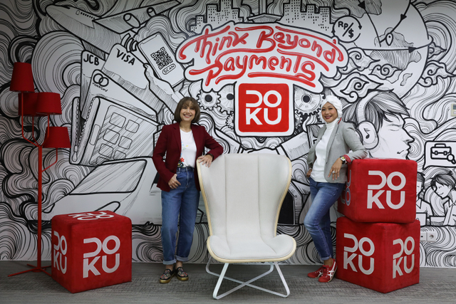 Dua co-founder DOKU, Nabilah Alsagoff (COO) dan Himelda Renuat (CMO) sesaat setelah mengumumkan pendanaan yang baru saja diterima oleh DOKU, pionir pembayaran digital di Indonesia - IST