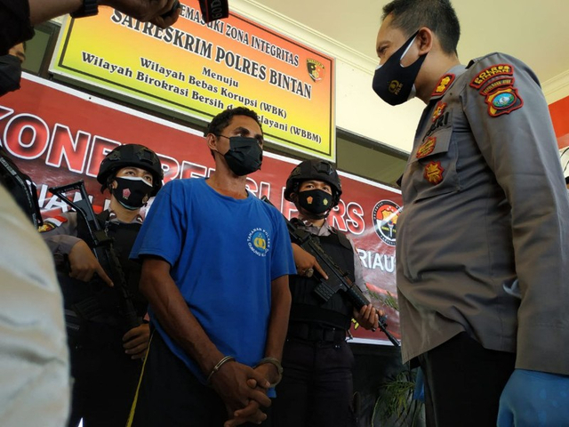 Tersangka diamankan Polres Bintan (Foto:ist)