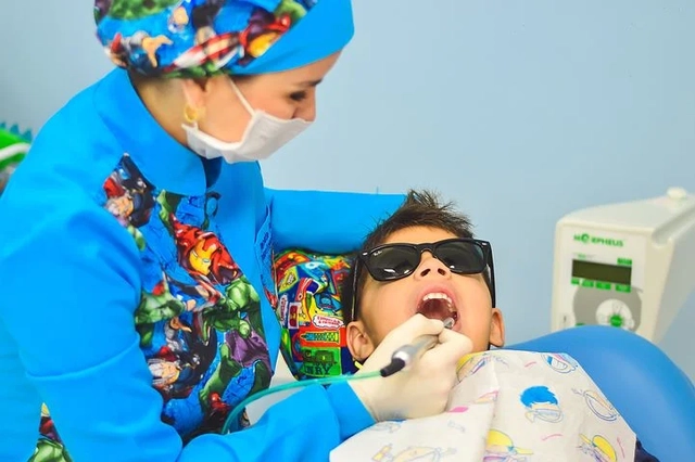 Ilustrasi pemeriksaan gigi pada anak. Pixabay