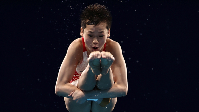 Quan Hongchan atlet lompat indah China di Olimpiade Tokyo 2020. Foto: REUTERS/Molly Darlington