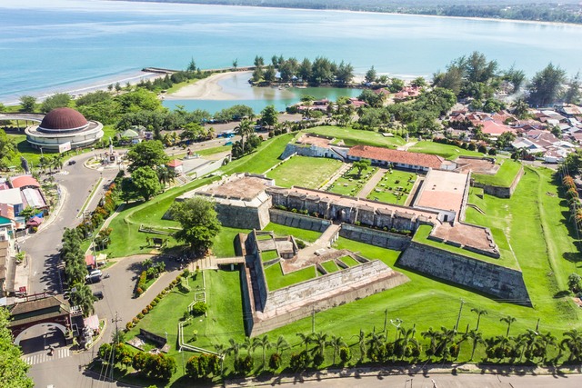 Benteng Marlborough di Bengkulu. Foto: Shutter Stock