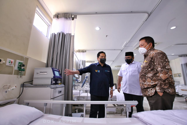Menteri BUMN dan Menag RI Tinjau Kesiapan RS Darurat COVID-19 Provinsi Lampung (4)
