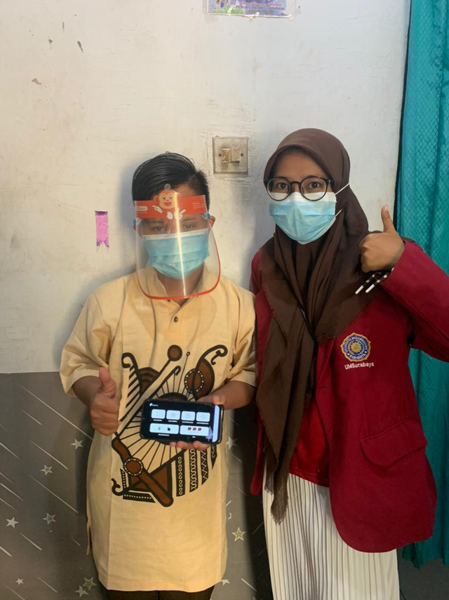Mahasiswa UM-Surabaya Ciptakan Aplikasi Edukatif untuk Anak Tuna Grahita