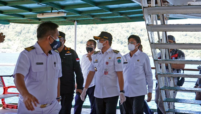 Bupati Minut Tinjau Kapal Isoman, Kerjasama Pemerintah dan PT Pelni (577355)