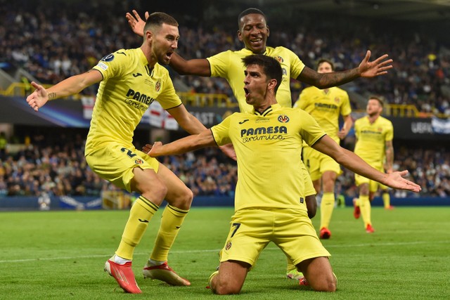Selebrasi pemain Villarreal Gerard Moreno usai mencetak gol ke gawang Chelsea pada pertandingan Piala Super Eropa di Windsor Park, Belfast, Irlandia Utara.
Foto: Paul ELLIS / AFP