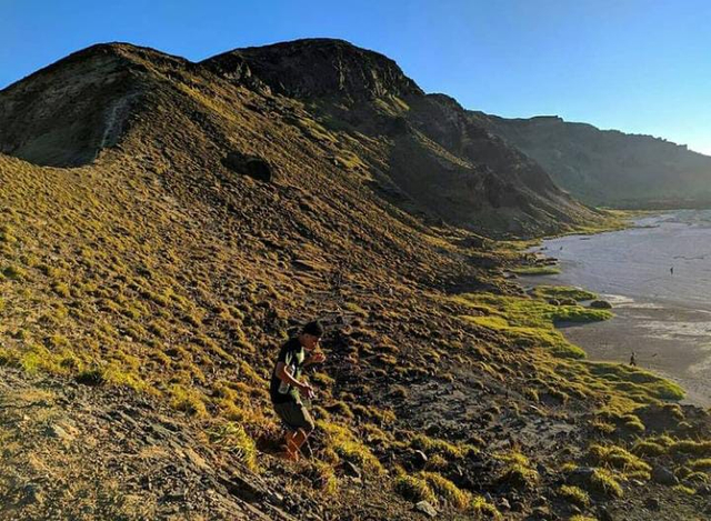 Panorama Gunung Api Ile Lewotolok di Lembata Sebelum Erupsi (3)