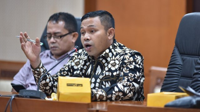 Anggota Komisi VII DPR RI Bidang Energi, Industri, Riset dan Teknologi, Abdul Wahid. Foto: dok DPR.