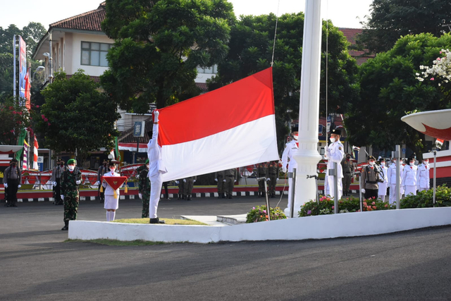 Pemkot Bandar Lampung Gelar Upacara HUT ke-76 RI dengan Peserta Terbatas (2)