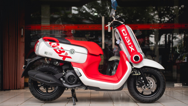 Tampilan samping Yamaha Qbix 125. Foto: Safari Motor