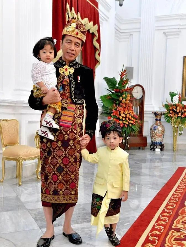 5 Baju Adat Yang Dipakai Presiden Jokowi Pada Hut Ri Salah Satunya