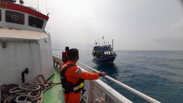 Kapal Motor EMJ Tujuh Pencari Ikan Hilang Kontak, Ini Kronologinya (1)