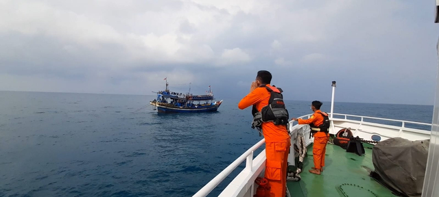 Kapal Motor EMJ Tujuh Pencari Ikan Hilang Kontak, Ini Kronologinya (2)