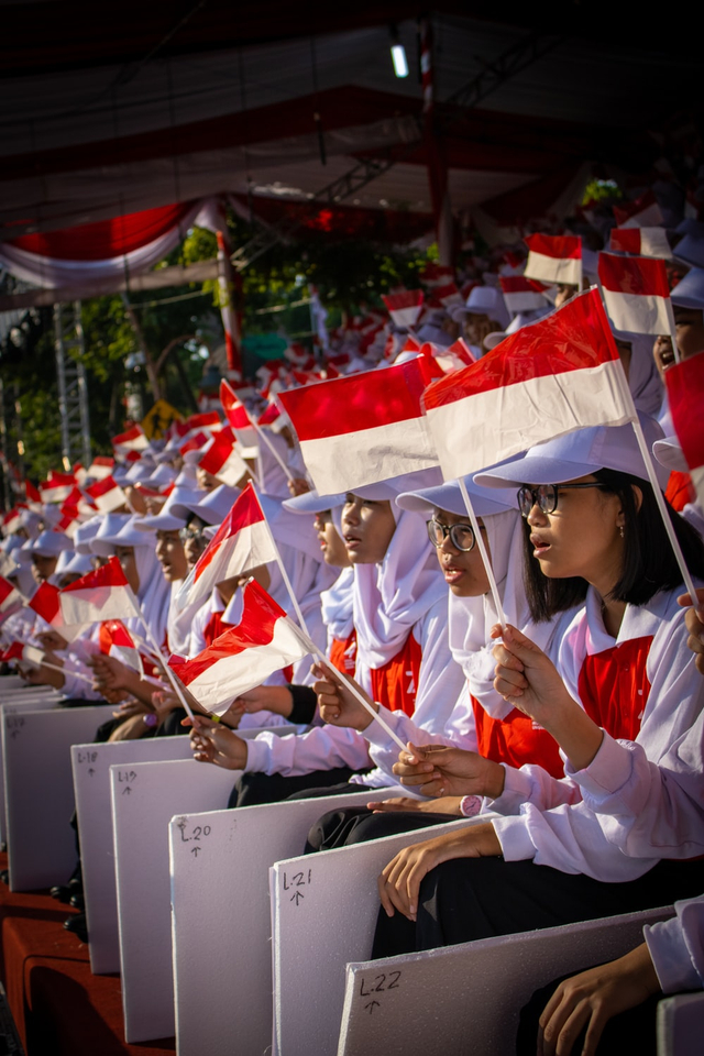 Ilustrasi not lagu Indonesia Raya untuk belajar memainkan musik pengiring lagu kebangsaan. Sumber: Unsplash