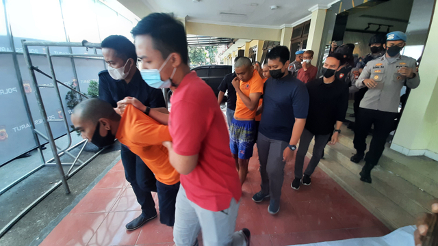 Anggota geng motor di Kabupaten Garut, Jawa Barat ditangkap pihak kepolisian karena menusuk seorang warga hingga tewas.  Foto: Dok. Istimewa
