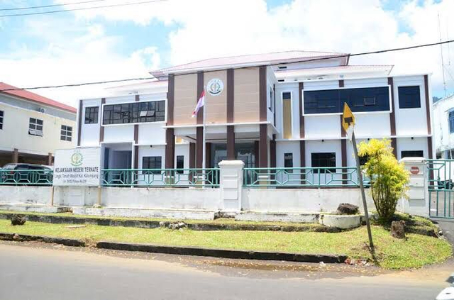 Kantor Kejari Ternate. Foto : Istimewa