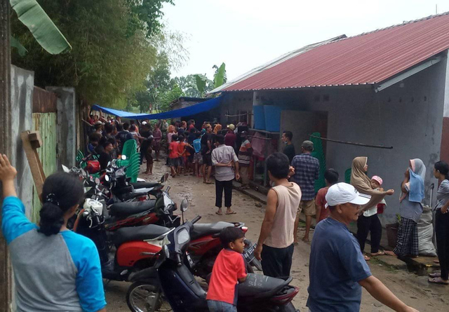 Sedang Berteduh, 3 Orang di Lampung Selatan Tewas Tersambar Petir (1)