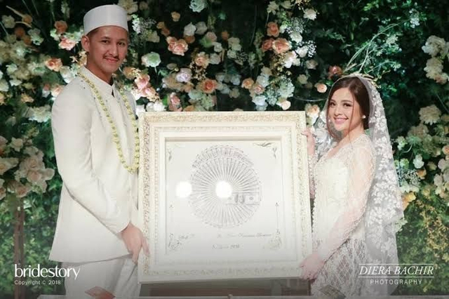 Tasya Kamilvea dan Randi. Foto: Instagram @bridestory