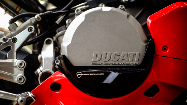 kumparan Test Ride: Sensasi Tunggangi Ducati Panigale Termurah di Indonesia (50758)