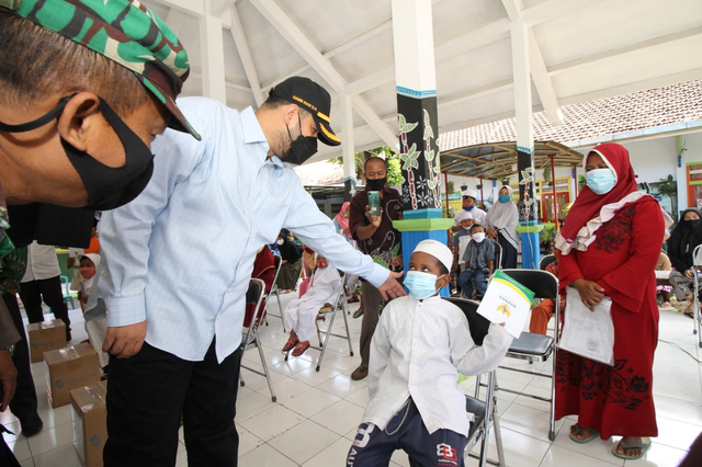 Salurkan Bantuan Uang dan Sembako untuk 1500 Anak Yatim Piatu