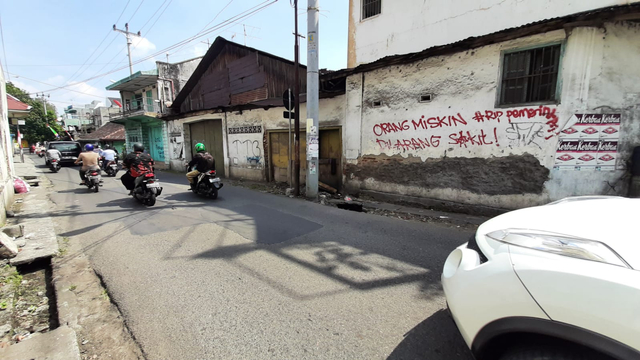 Sejumlah Grafiti Bermunculan di Kota Solo