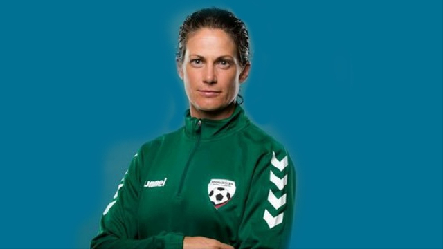 Kelly Lindsey, eks pelatih Timnas Wanita Afghanistan. Foto: Twitter/@coachaffwnt