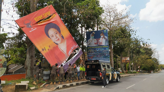 Baliho Puan Maharani di Kota Batu Jadi Sasaran Vandalisme, Coretannya 'Open BO' (230371)