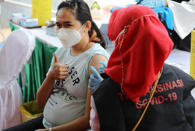 Pelaksanaan vaksinasi COVID-19 bagi ibu hamil di Lampung, Senin (24/8) | Foto : Ist