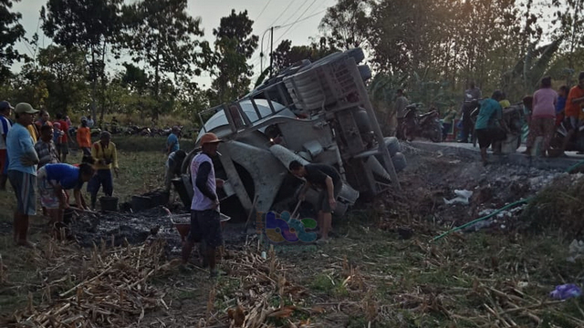 Kendaraan yang terlibat kecelakaan lalu-lintas tunggal di jalan PUK Temayang-Bubulan, turut wilayah Desa Jono, Kecamatan Temayang, Kabupaten Bojonegoro. Selasa (24/08/2021) (istimewa)