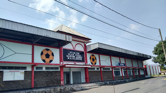 Stadion Warung Jambu, Kabupaten Majalengka, ditawarkan jadi homebase untuk Barito Putera. FOTO: Erick Disy/CIREMAITODAY