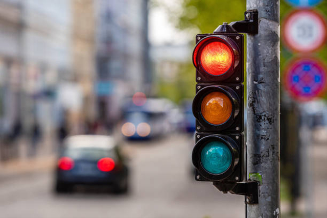 Ilustrasi lampu lalu lintas. Foto: iStock