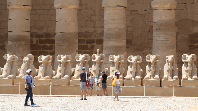 Kuil Karnak di Mesir. Foto: REUTERS/Mohamed Abd El Ghany
