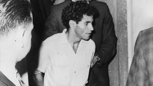 Sirhan Sirhan, didakwa dengan pembunuhan Senator Robert Kennedy. Foto: Keystone/Getty Images