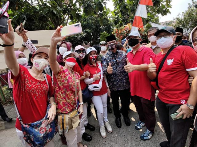 Kisah Anies 'Diprotes' Teman dan Diajak Selfie Pengunjuk Rasa Masjid At Tabayyun (66982)