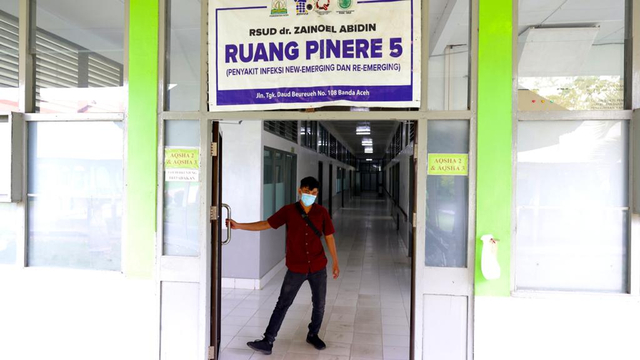 Ruang Pinere RSUDZA, tempat rawat pasien COVID-19. Foto: Suparta/acehkini 