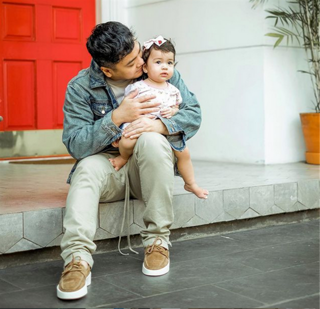 Suaminya Menangis, Rianti Cartwright Hatinya Kayak