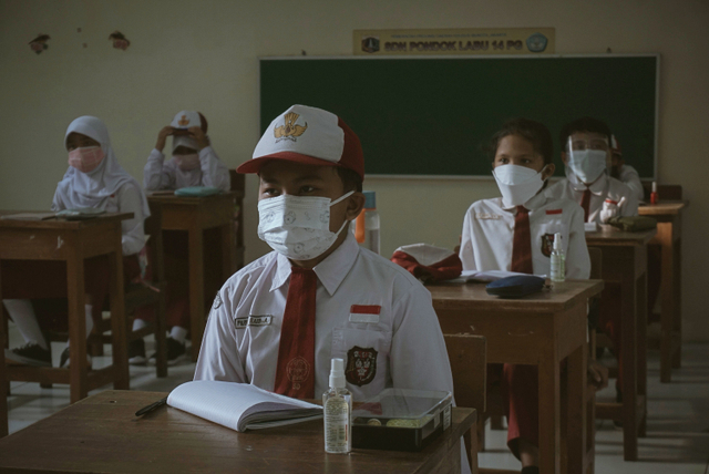 5 Hal yang Perlu Orang Tua Perhatikan Jika Anak Sudah Mulai PTM (1223059)