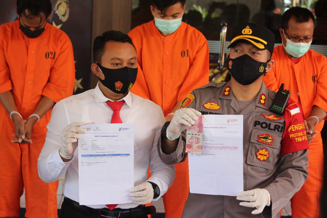 22 Warga di Bali Jadi Tersangka Pemalsuan Kartu Vaksinasi Corona. Foto: Dok. Polres Karangasem.