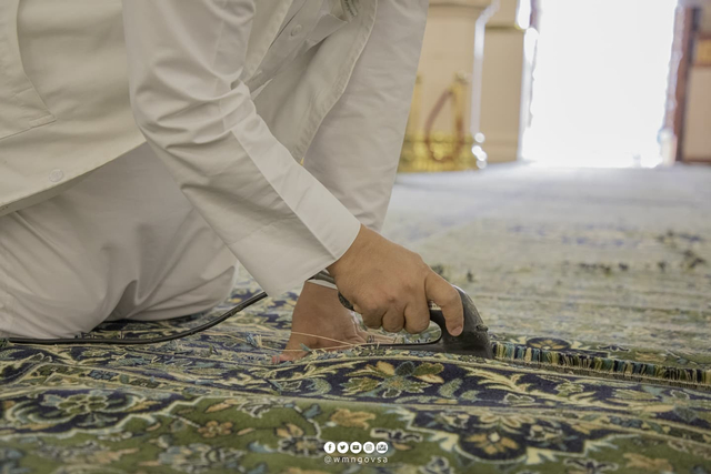 Melihat Karpet Mewah di Masjid Nabawi yang Dilengkapi Cip (26856)
