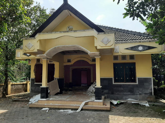 Foto salah satu rumah warga di Pundong, Tirtoadi, Mlati, Kabupaten Sleman yang terdampak tol Yogya-Bawen. Foto: Dok. Istimewa