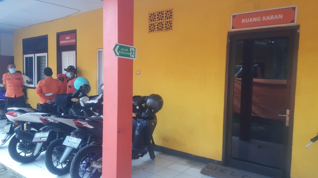 Kasus Dana Makam Corona, Polisi Geledah Ruangan Plt Kepala-Kabid II BPBD Jember (91225)
