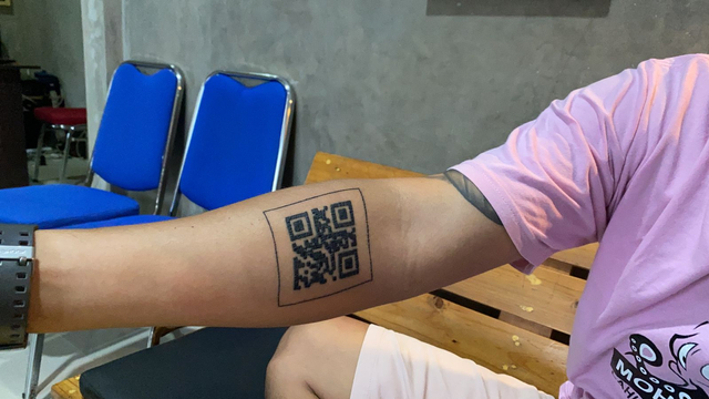 Tato Barcode Sertifikat Vaksin di Tangan. Foto: Dok. Istimewa