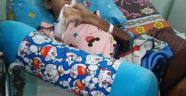 Ainun, pasien yang didiagnosa menderita kanker tulang yang saat ini sedang menjalani kemoterapid RSUP Sanglah, Denpasar. Foto : Istimewa