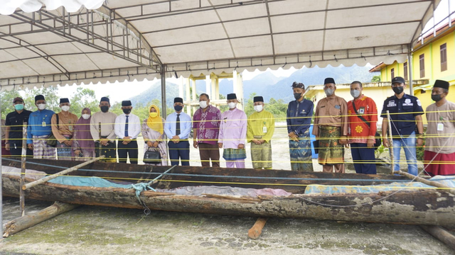 Artefak Sampan Bercadik Khas Nusantara Kini Disimpan di Museum Linggam Cahaya (191306)