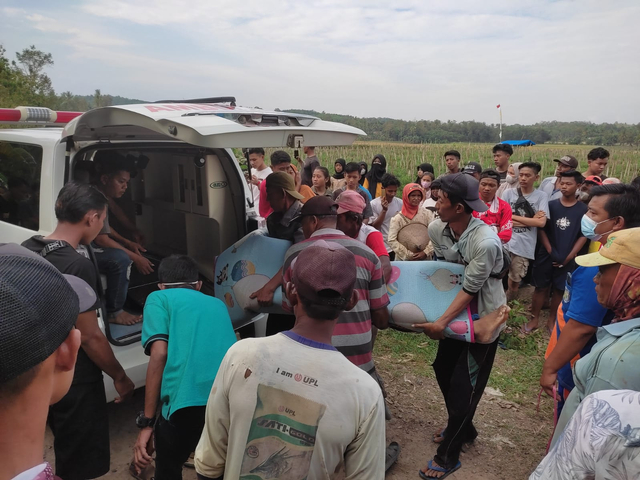 Usai Tolong Teman, Bocah SMP Tenggelam di Aliran Sungai Way Sekampung (1)