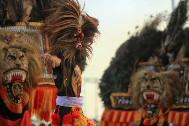 Sejarah Dan Makna Tari Reog Ponorogo Kisah Melamar Putri Kerajaan Kediri Kumparan Com