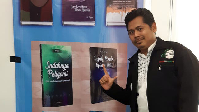 Prawiro Sudirjo, penggagas terbentuknya komunitas-komunitas literasi di Jawa Barat (Foto: dok. pribadi)