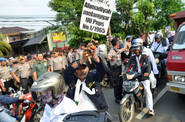 Demo tolak kegiatan Ahmadiyah di Depok. Foto: kumparan.com