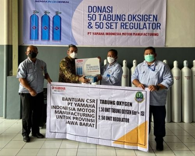 PT Yamaha Indonesia Motor Manufacturing donasikan tabung oksigen Foto: dok. Yamaha Indonesia